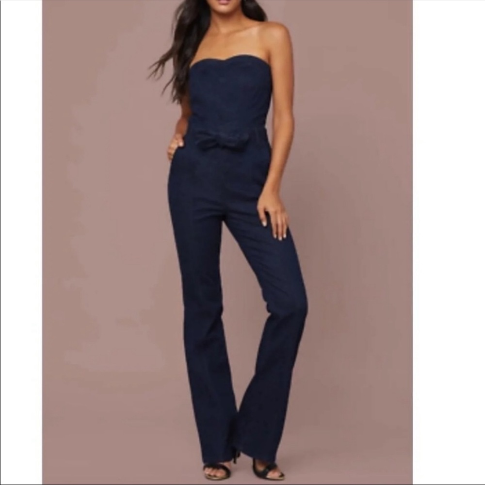 Bebe sweetheart strapless jumpsuit Sz 2